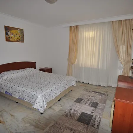 Apartamento Euro 3 *